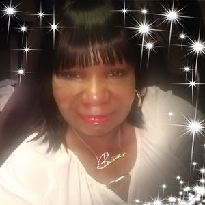 Meet your Posher, Robyn